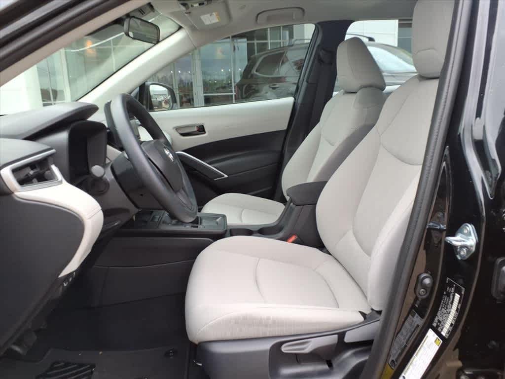 Thumbnail: 2026 Toyota Corolla Cross - 25