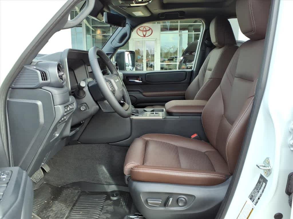 Thumbnail: 2025 Toyota Land Cruiser - 25