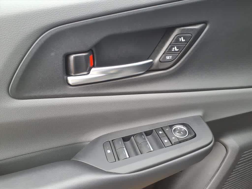 Thumbnail: 2025 Toyota Prius - 13