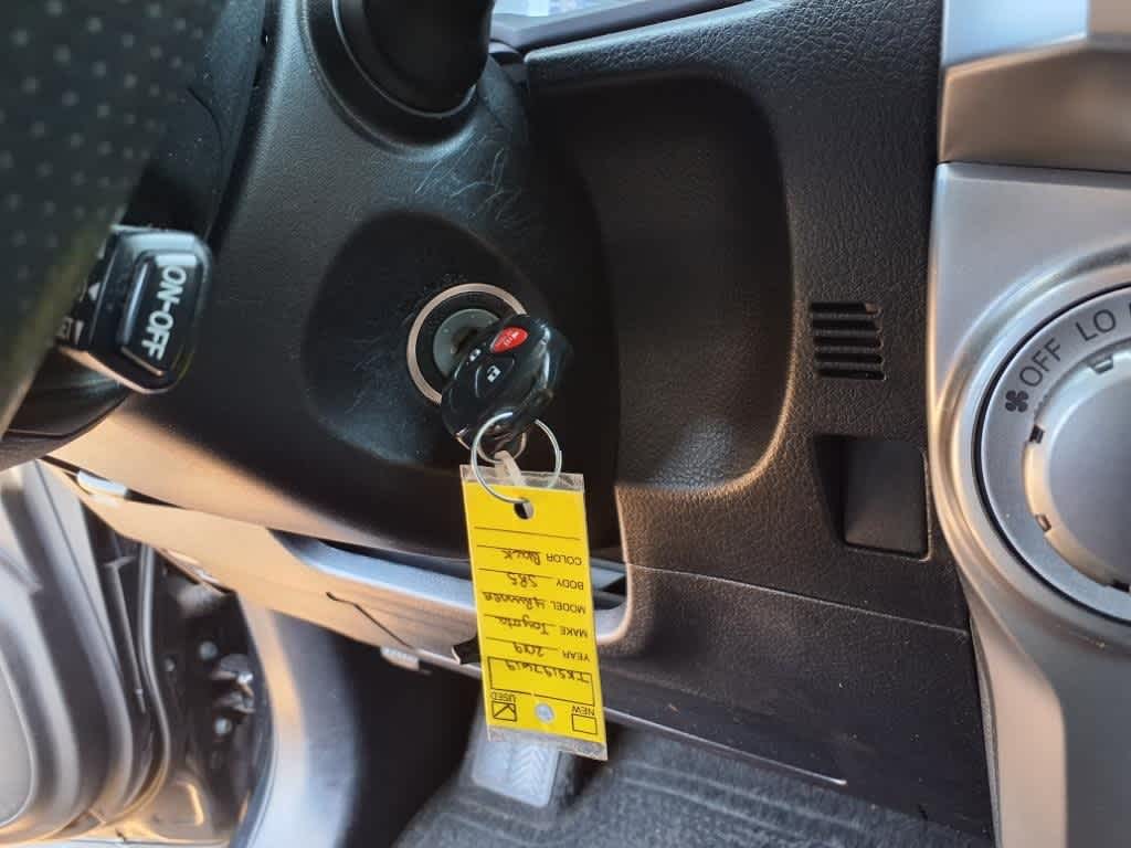 Thumbnail: 2019 Toyota 4Runner - 18