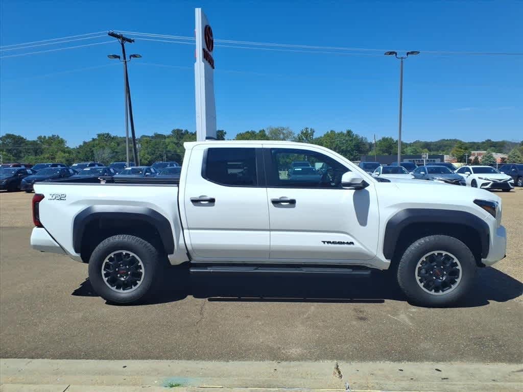 Thumbnail: 2025 Toyota Tacoma - 4