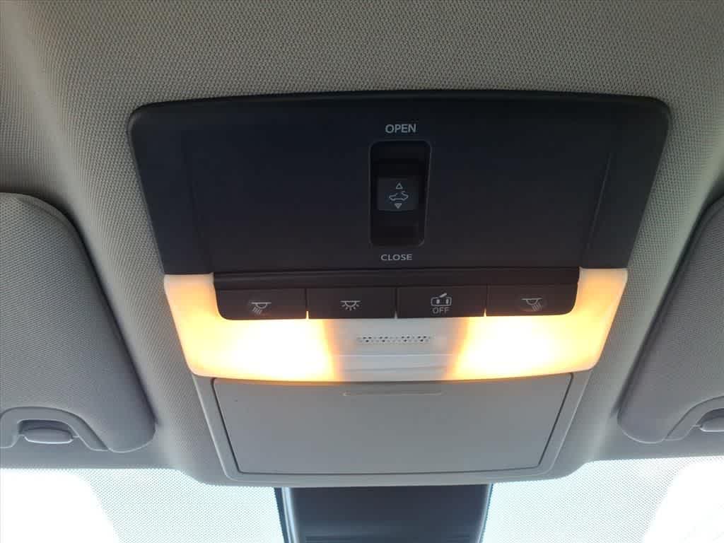 Thumbnail: 2019 Nissan Altima - 23