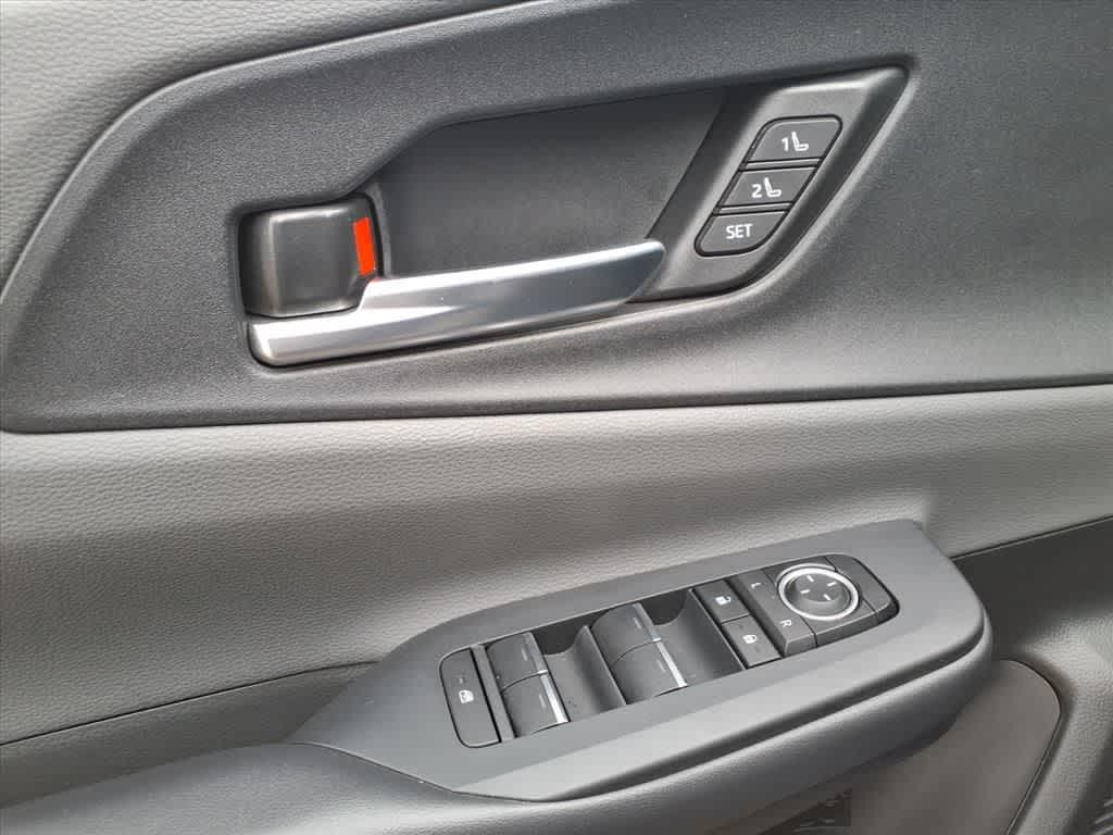 Thumbnail: 2025 Toyota Prius - 14