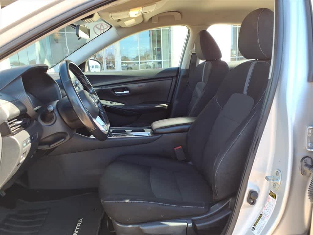 Thumbnail: 2022 Nissan Sentra - 25