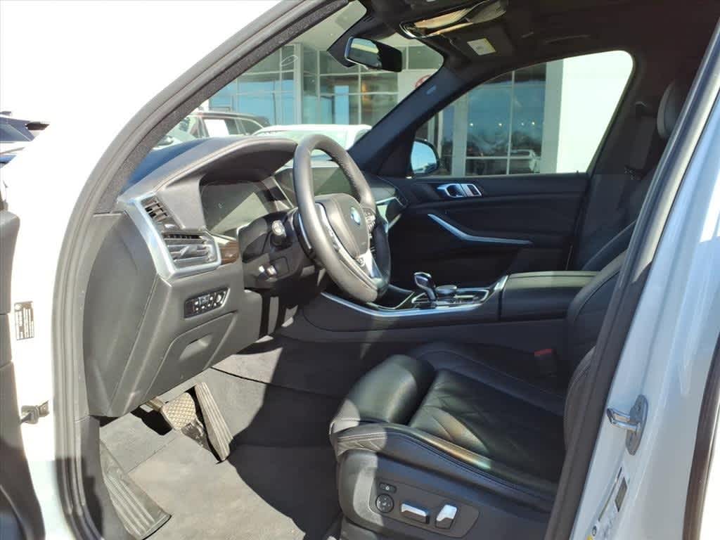 Thumbnail: 2023 BMW X5 - 27