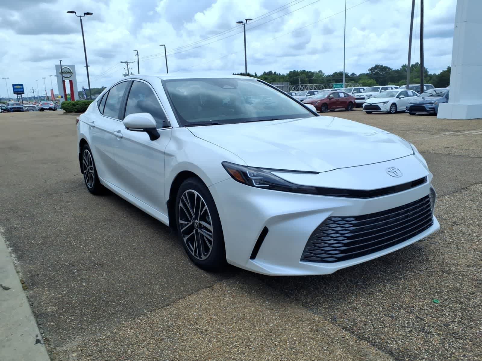 Thumbnail: 2025 Toyota Camry - 3