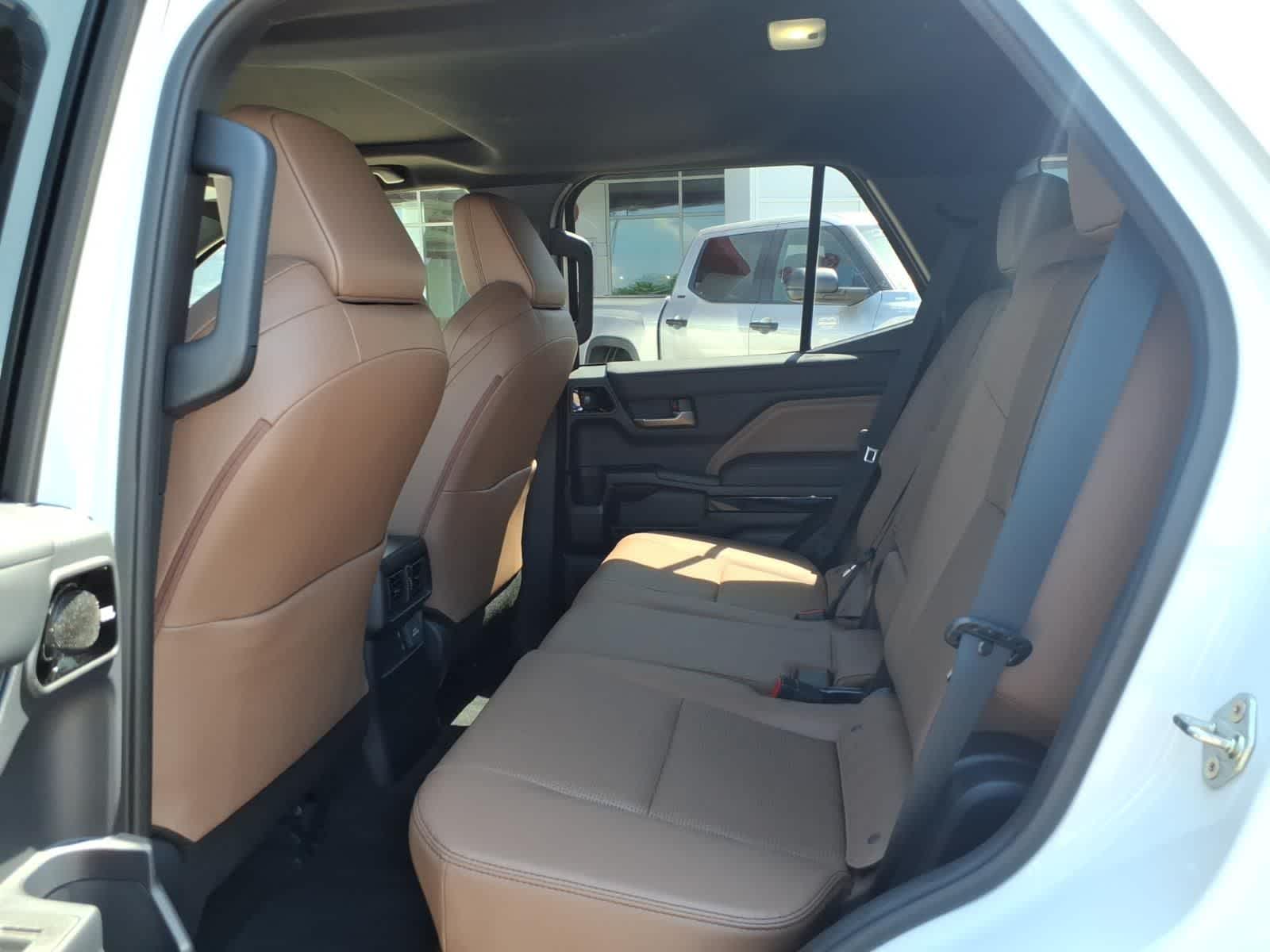 Thumbnail: 2025 Toyota 4Runner - 28