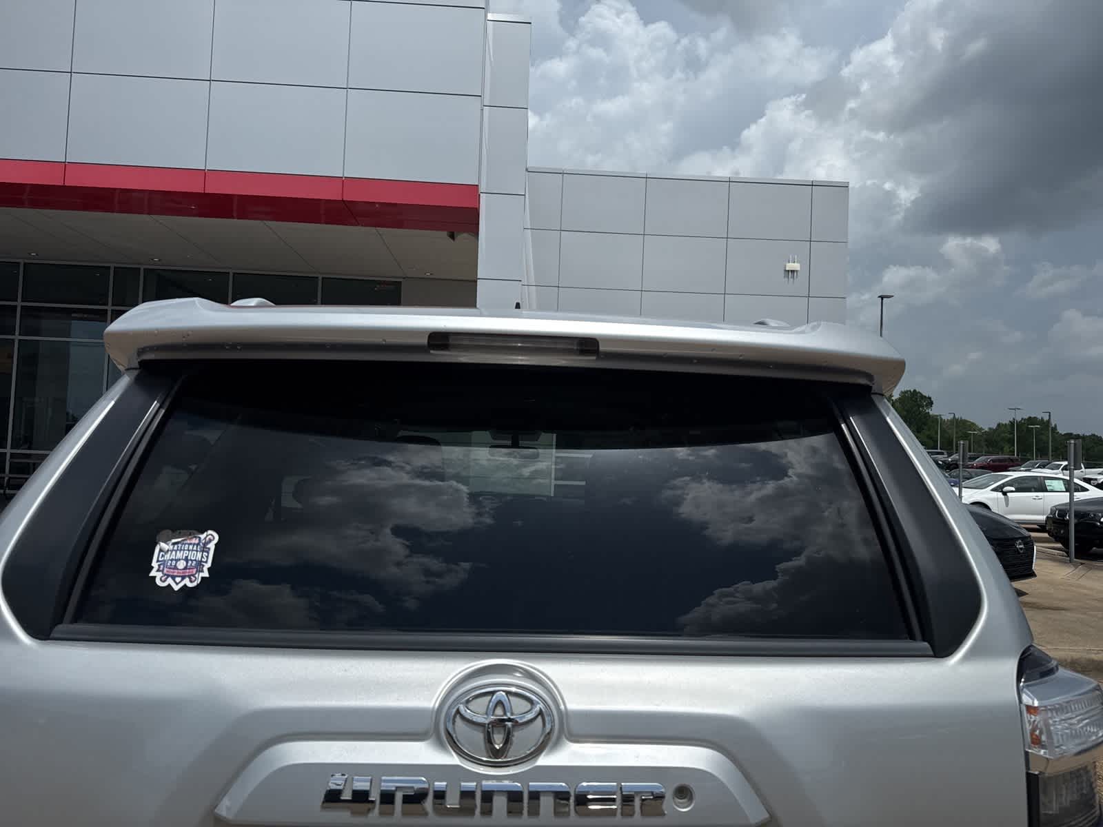 Thumbnail: 2015 Toyota 4Runner - 6