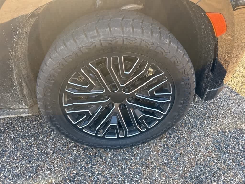 Thumbnail: 2022 GMC Yukon - 11