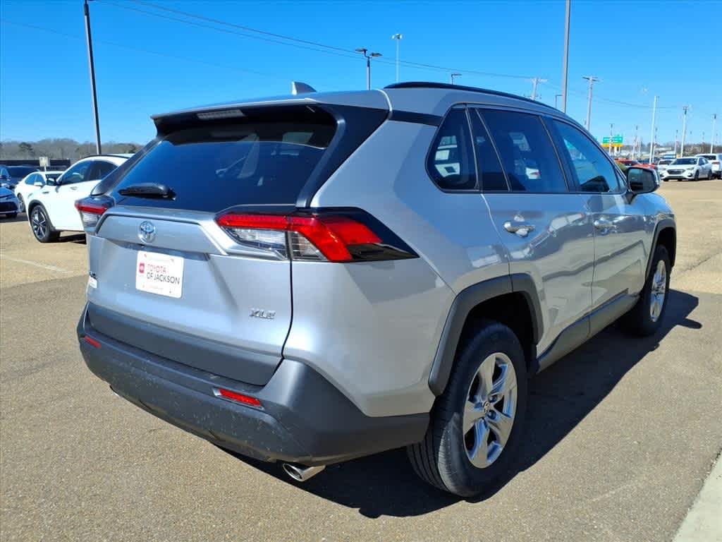 Thumbnail: 2024 Toyota RAV4 - 5