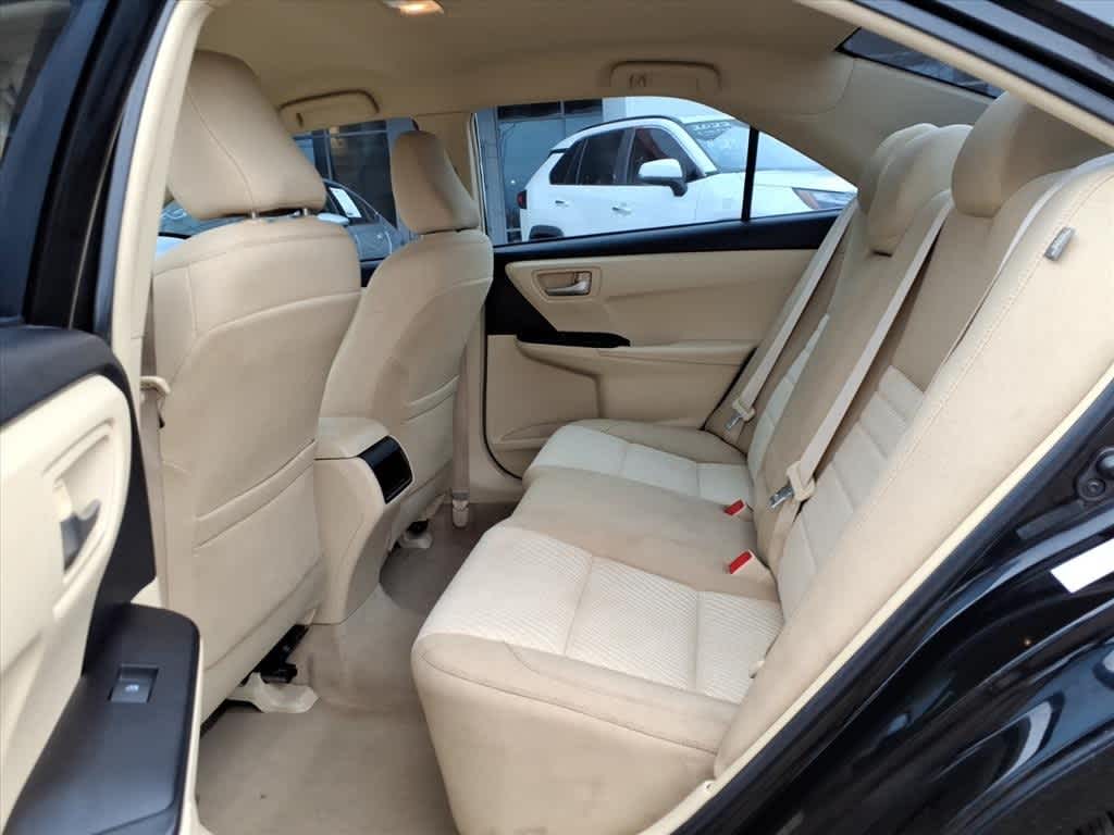 Thumbnail: 2015 Toyota Camry - 27