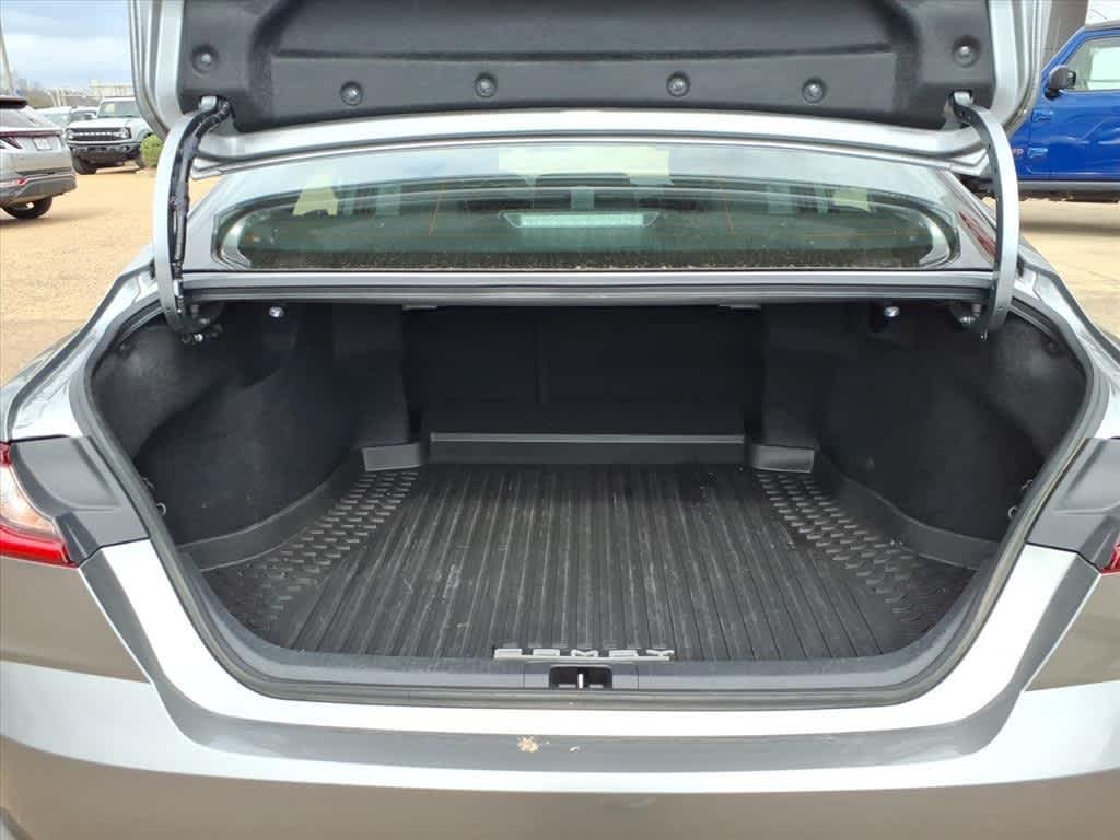 Thumbnail: 2025 Toyota Camry - 8