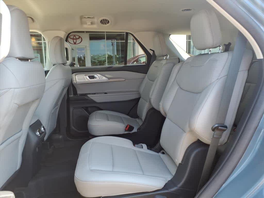 Thumbnail: 2025 Ford Explorer - 28