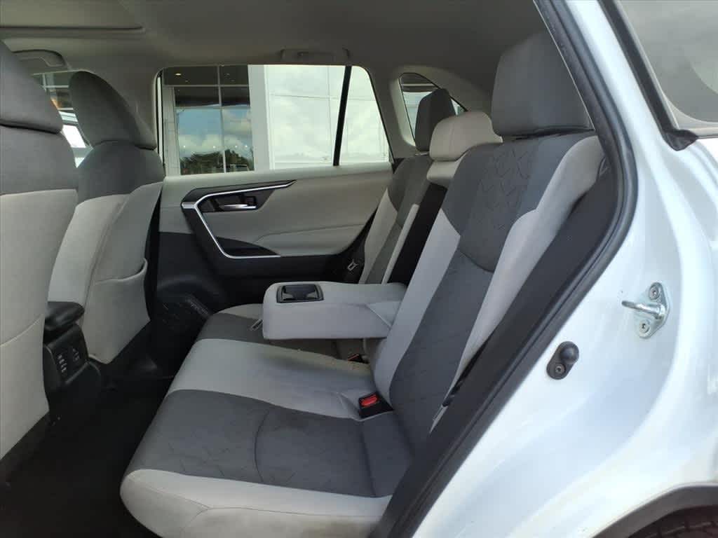 Thumbnail: 2022 Toyota RAV4 - 29