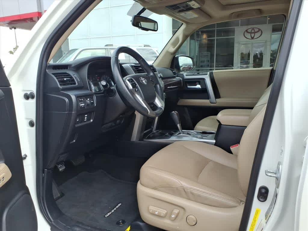 Thumbnail: 2018 Toyota 4Runner - 25