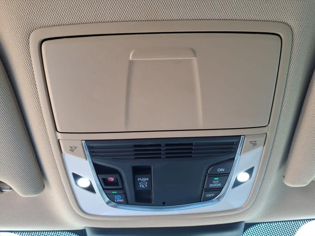 Thumbnail: 2021 Acura TLX - 23