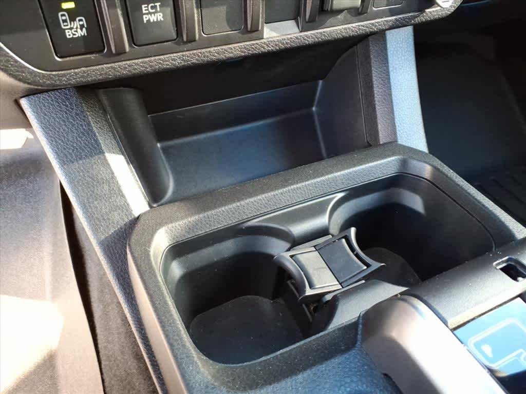 Thumbnail: 2022 Toyota Tacoma - 21