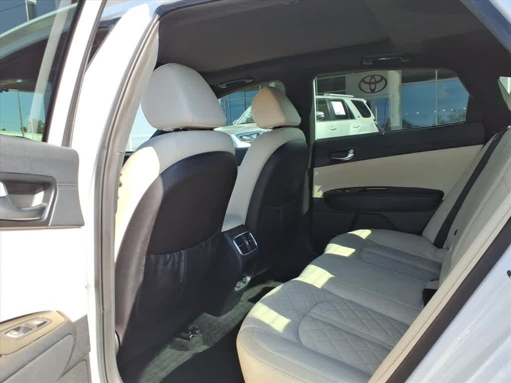 Thumbnail: 2016 Kia Optima - 29