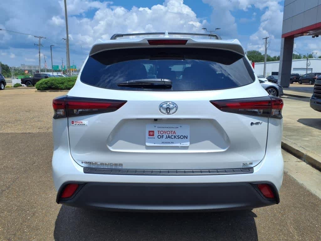 Thumbnail: 2025 Toyota Highlander - 6