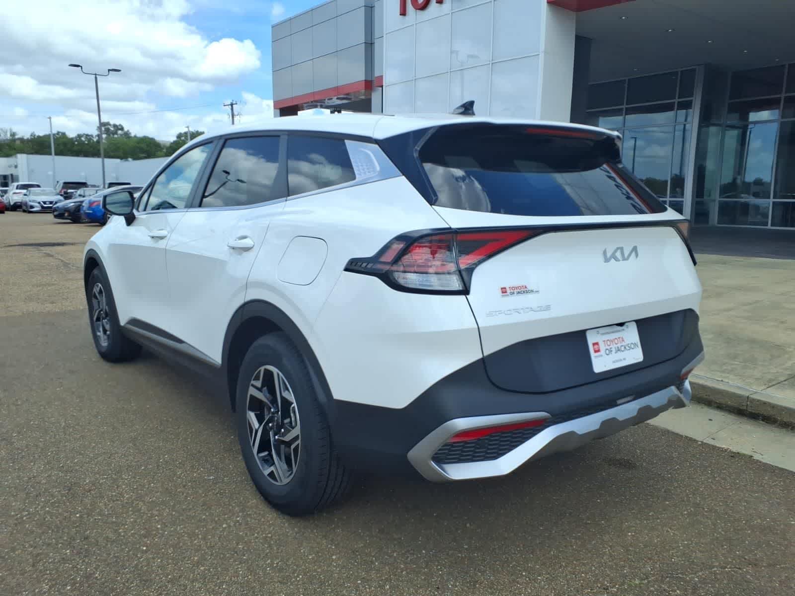 Thumbnail: 2024 Kia Sportage - 7