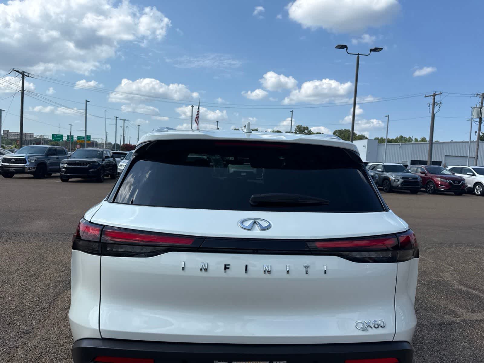 Thumbnail: 2025 INFINITI QX60 - 4