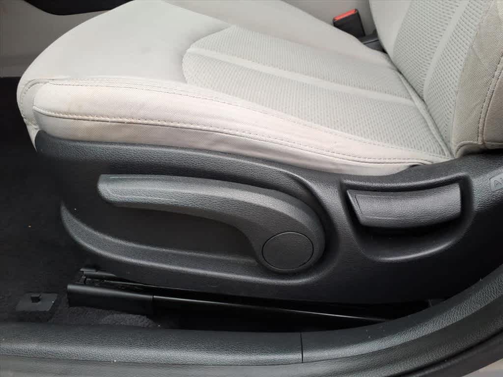 Thumbnail: 2016 Hyundai Sonata - 11