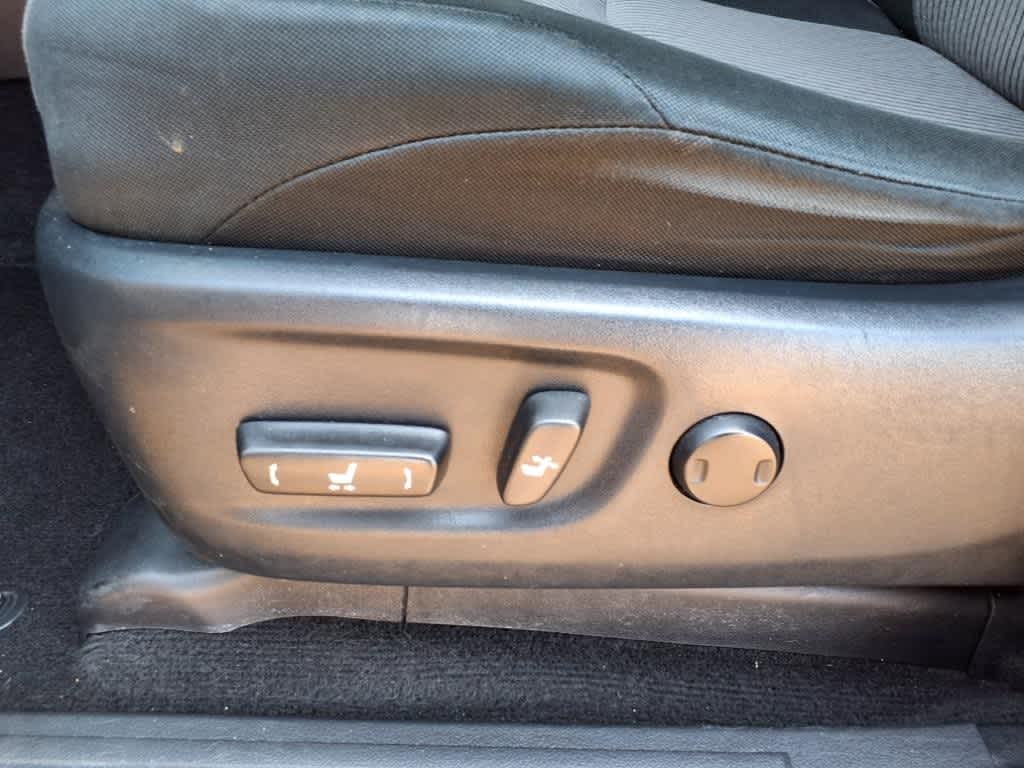 Thumbnail: 2019 Toyota 4Runner - 12