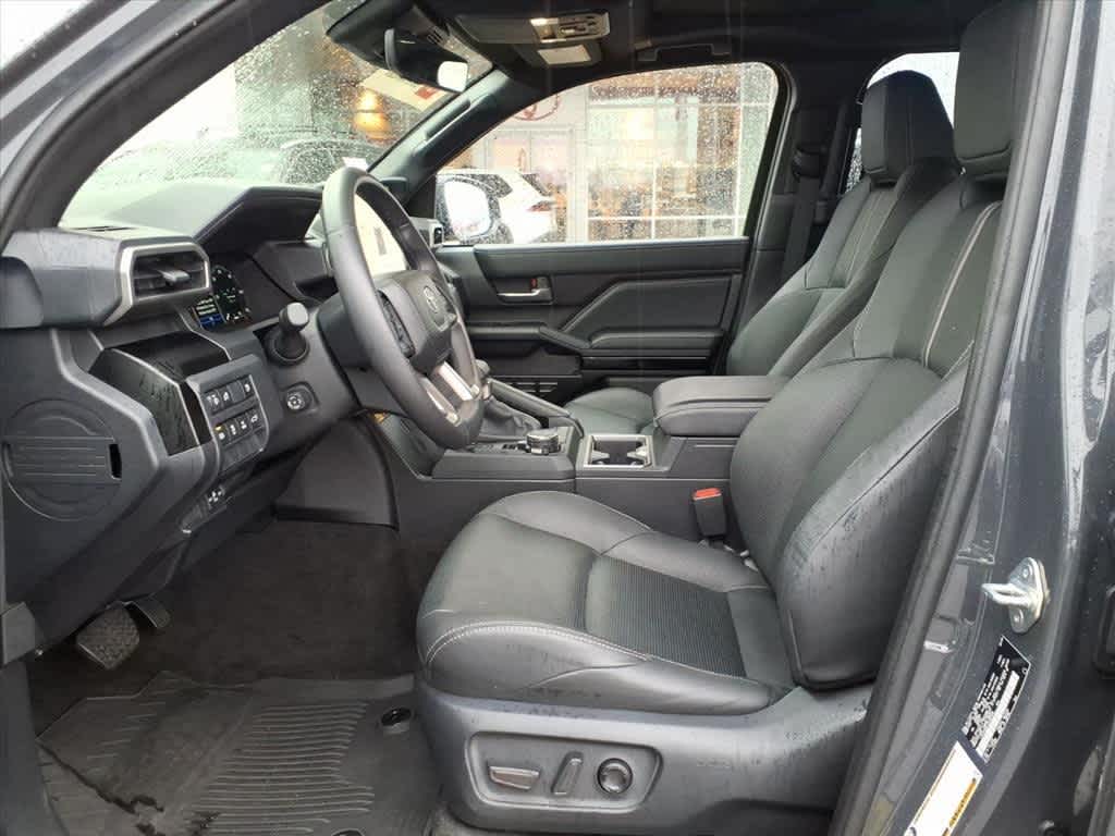 Thumbnail: 2025 Toyota 4Runner - 24