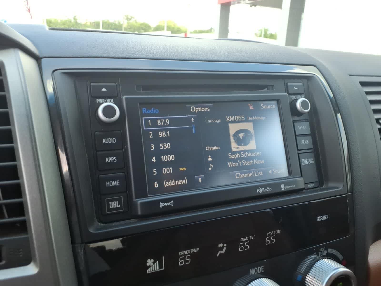 Thumbnail: 2017 Toyota Sequoia - 19