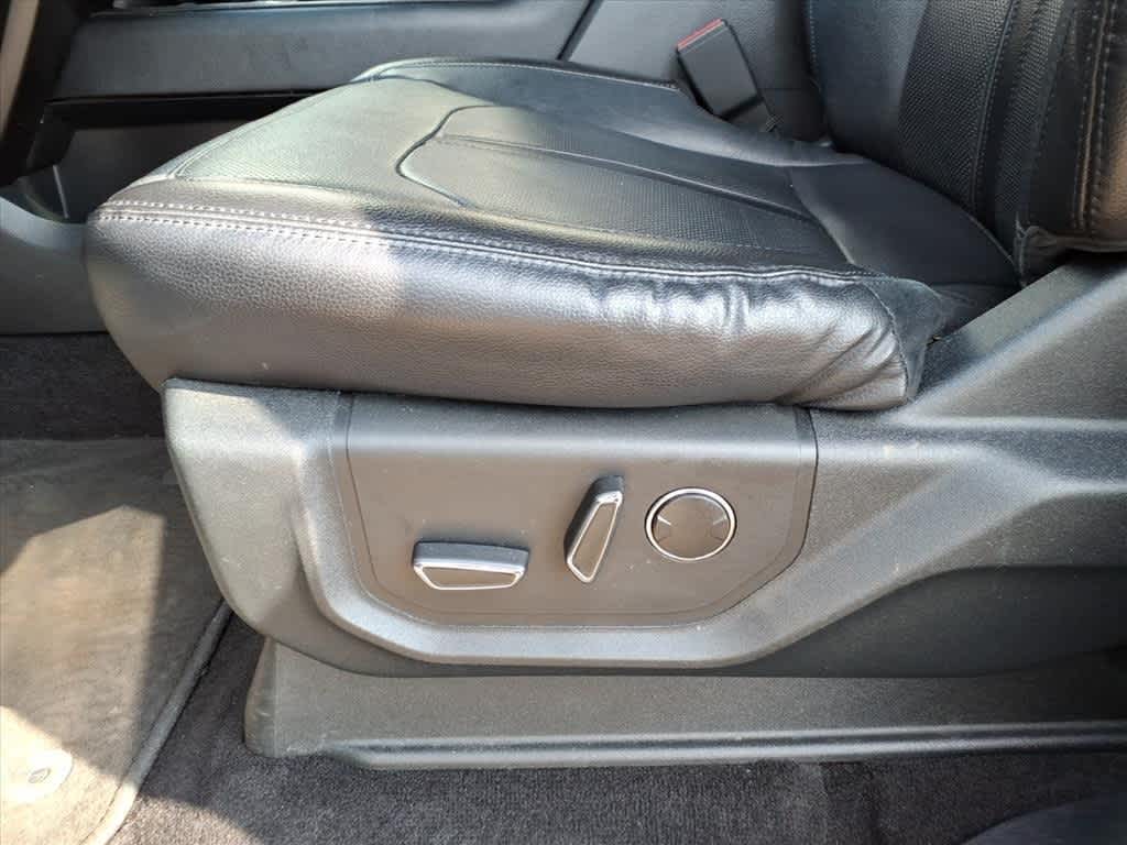 Thumbnail: 2019 Ford Expedition - 12