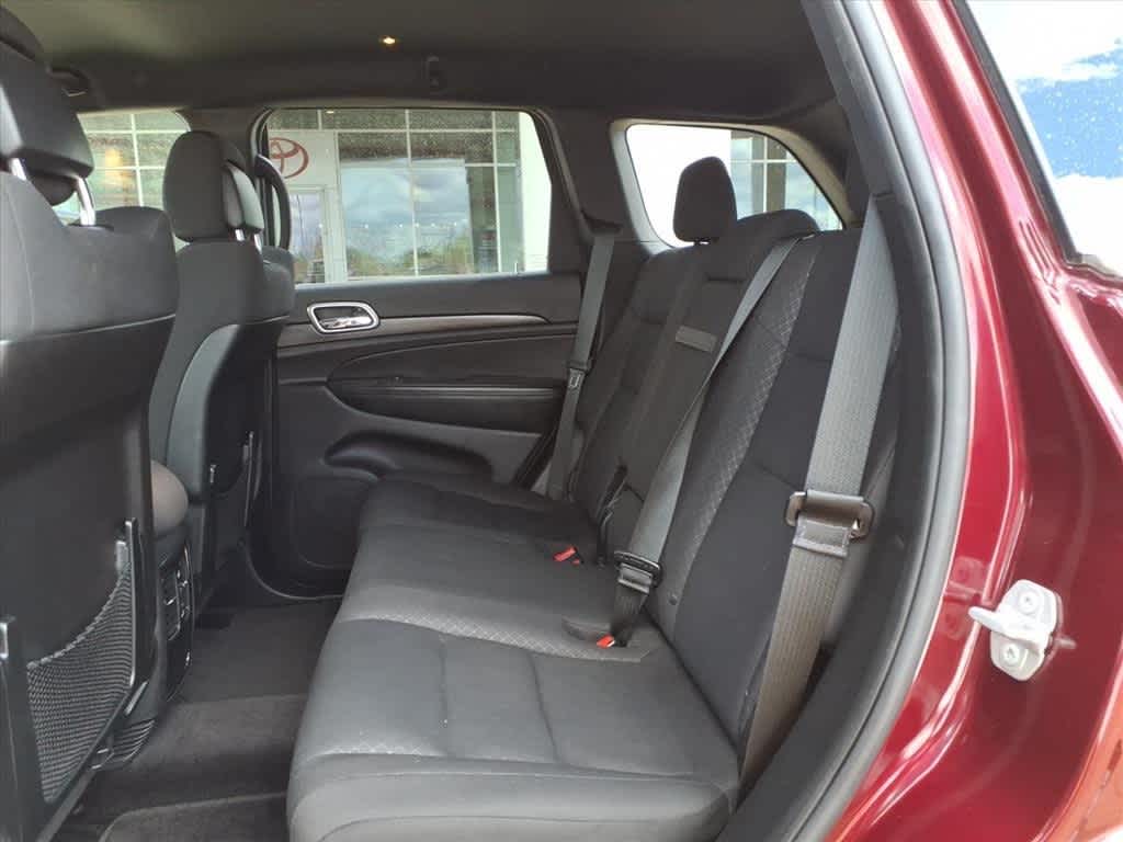 Thumbnail: 2018 Jeep Grand Cherokee - 28