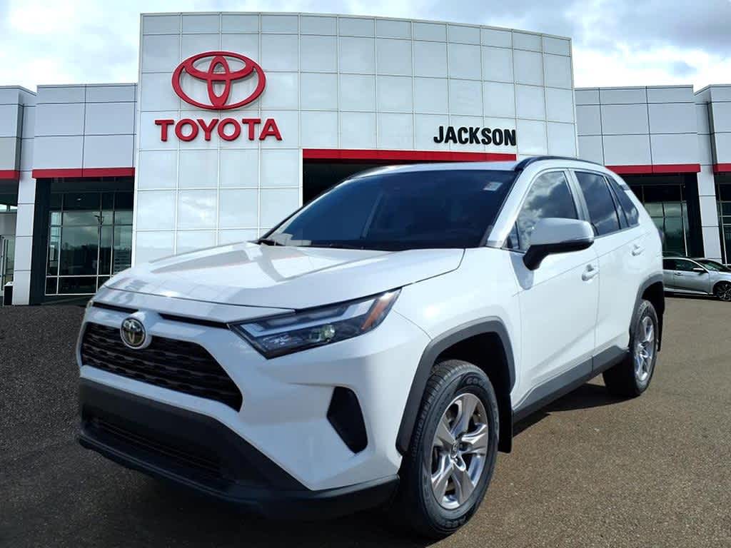 Thumbnail: 2022 Toyota RAV4 - 1