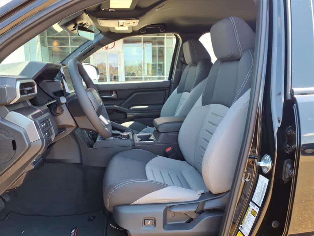 Thumbnail: 2025 Toyota Tacoma - 25