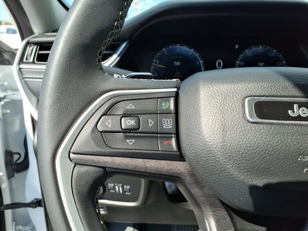 Thumbnail: 2023 Jeep Grand Cherokee - 15