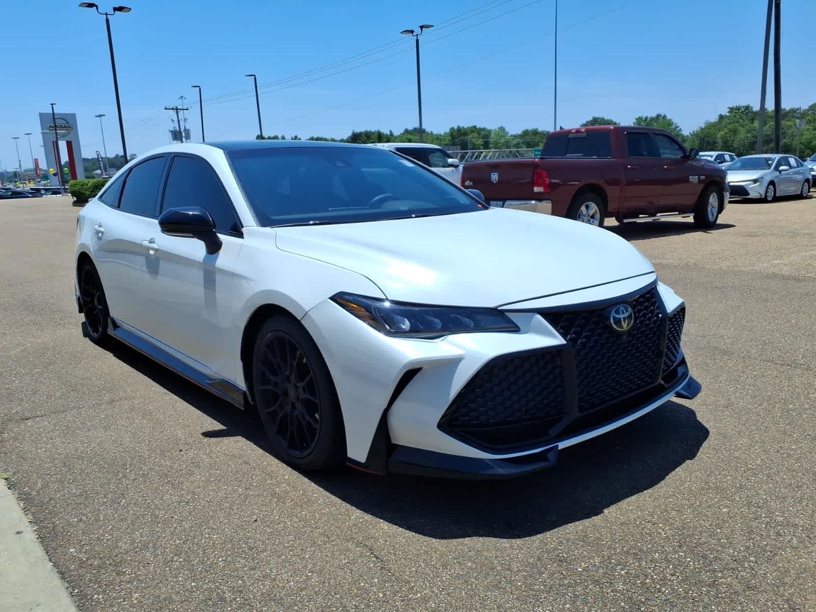 Thumbnail: 2021 Toyota Avalon - 3