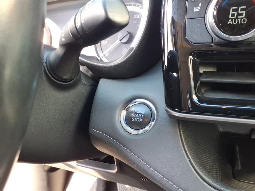 Thumbnail: 2023 Toyota Highlander - 18