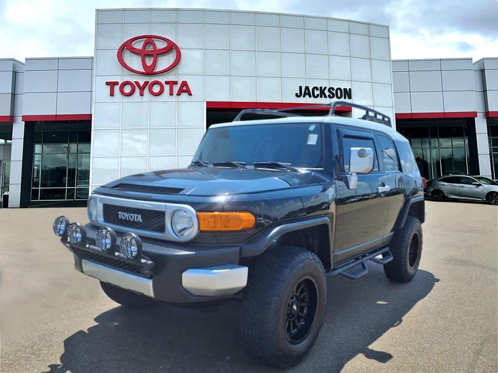Thumbnail: 2014 Toyota FJ Cruiser - 1