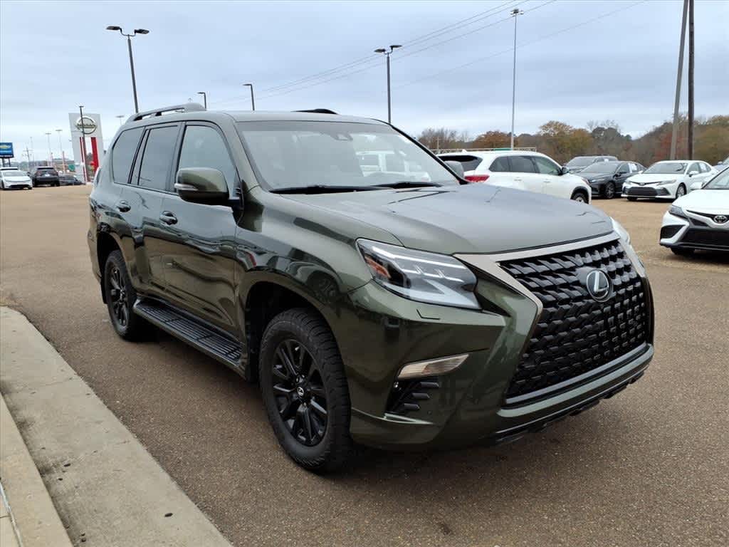 Thumbnail: 2023 Lexus GX - 3
