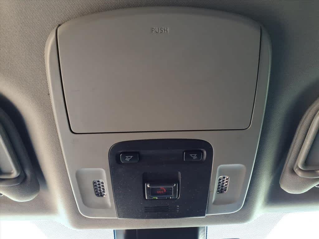 Thumbnail: 2023 Toyota Camry - 23