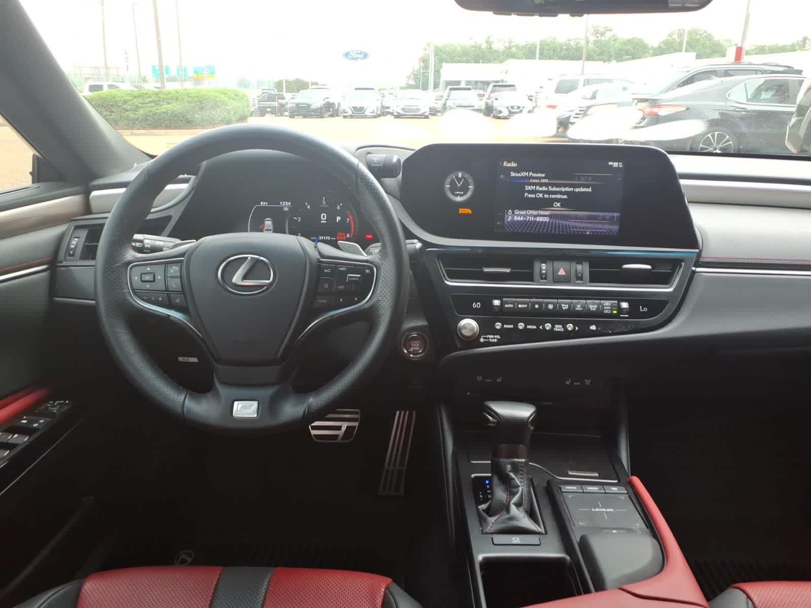 Thumbnail: 2022 Lexus ES - 9