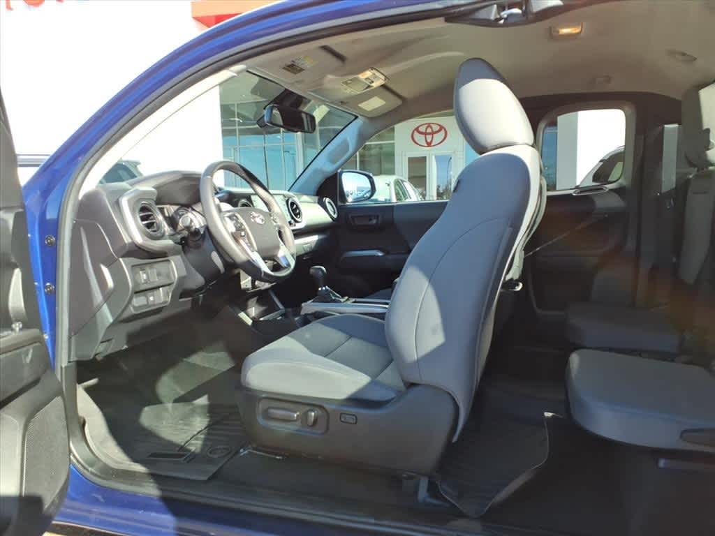 Thumbnail: 2022 Toyota Tacoma - 30