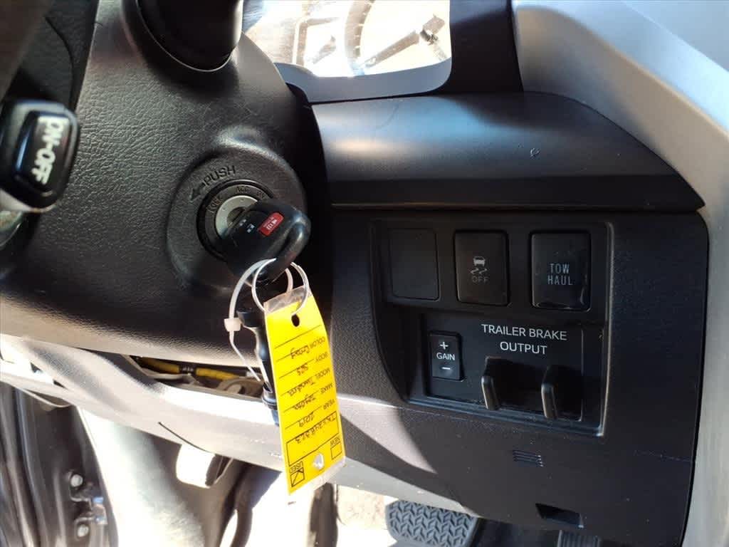 Thumbnail: 2019 Toyota Tundra - 17