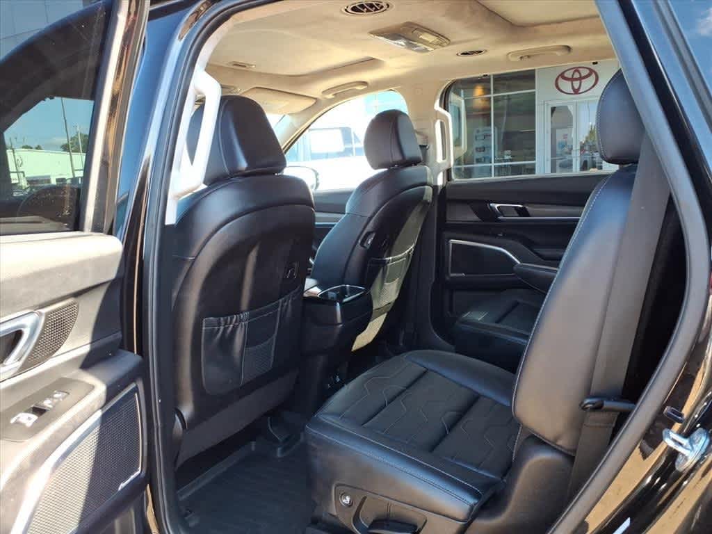 Thumbnail: 2022 Kia Telluride - 28