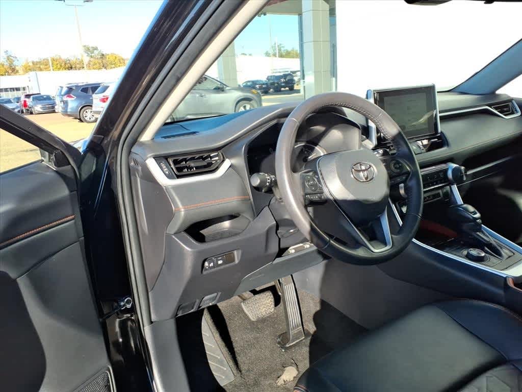 Thumbnail: 2024 Toyota RAV4 - 10