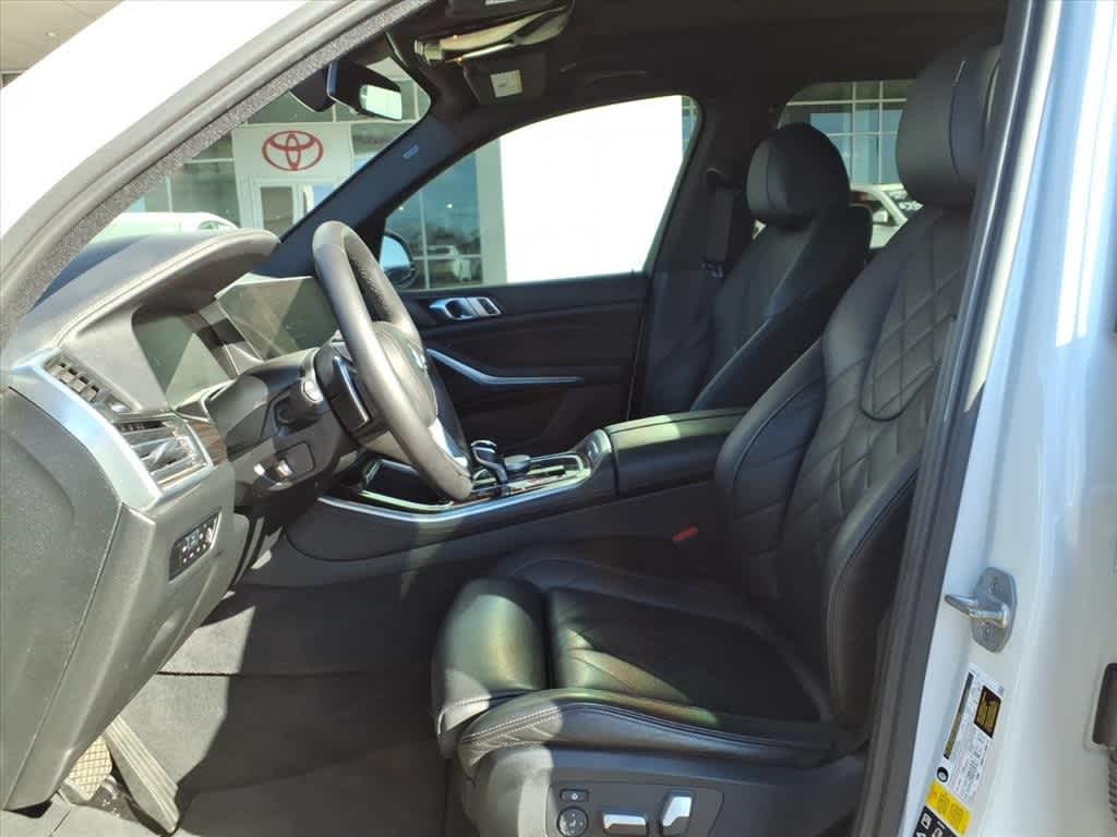 Thumbnail: 2023 BMW X5 - 26