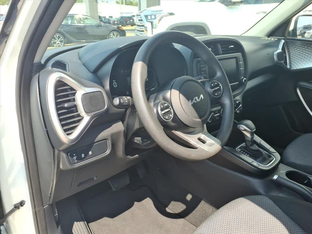 Thumbnail: 2023 Kia Soul - 10