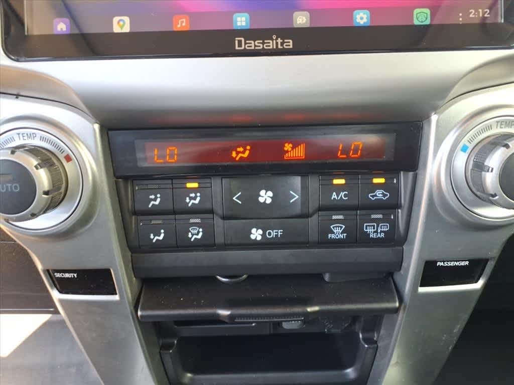 Thumbnail: 2013 Toyota 4Runner - 20