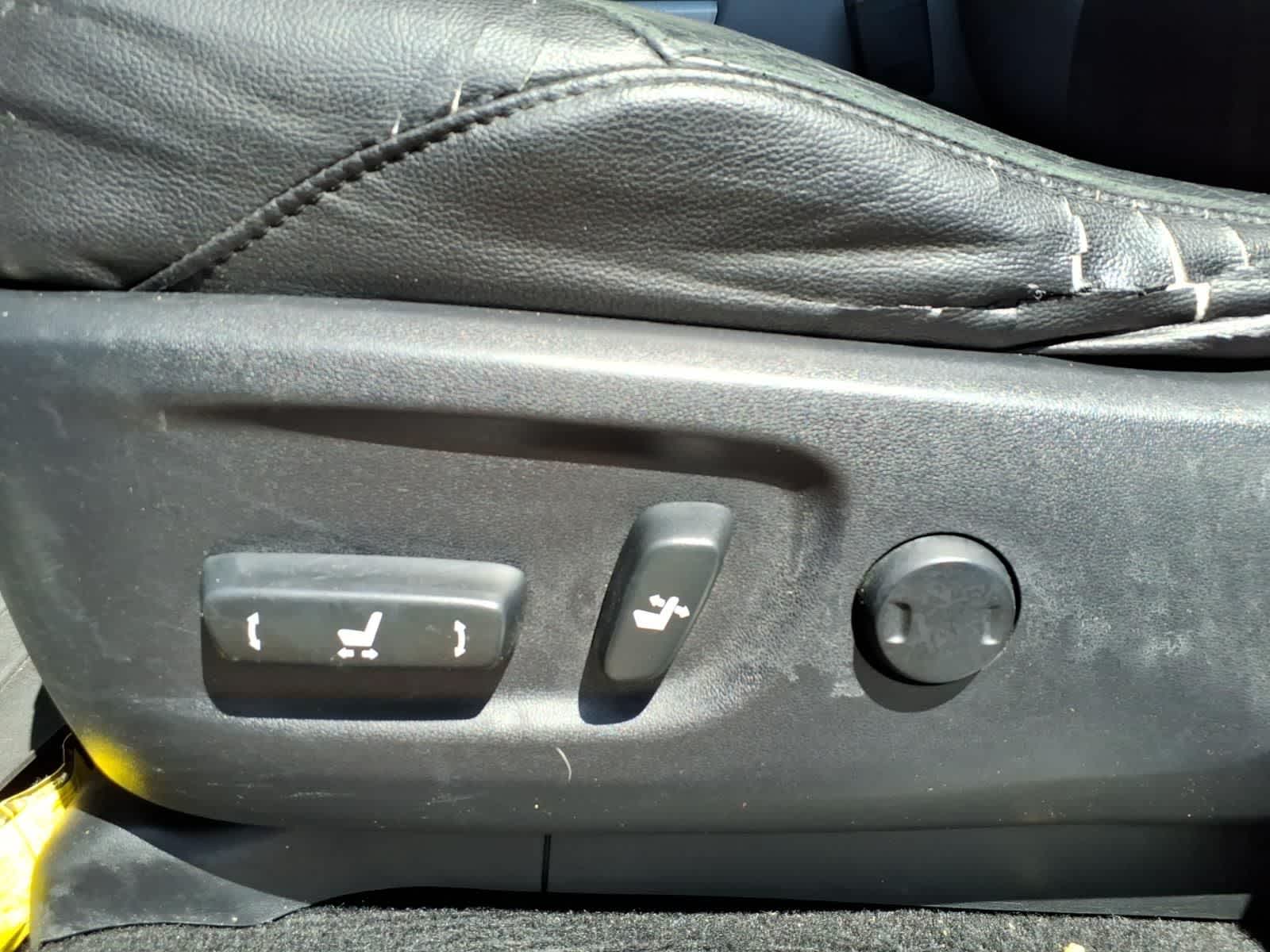 Thumbnail: 2013 Toyota 4Runner - 12