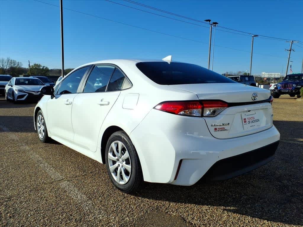 Thumbnail: 2024 Toyota Corolla - 7