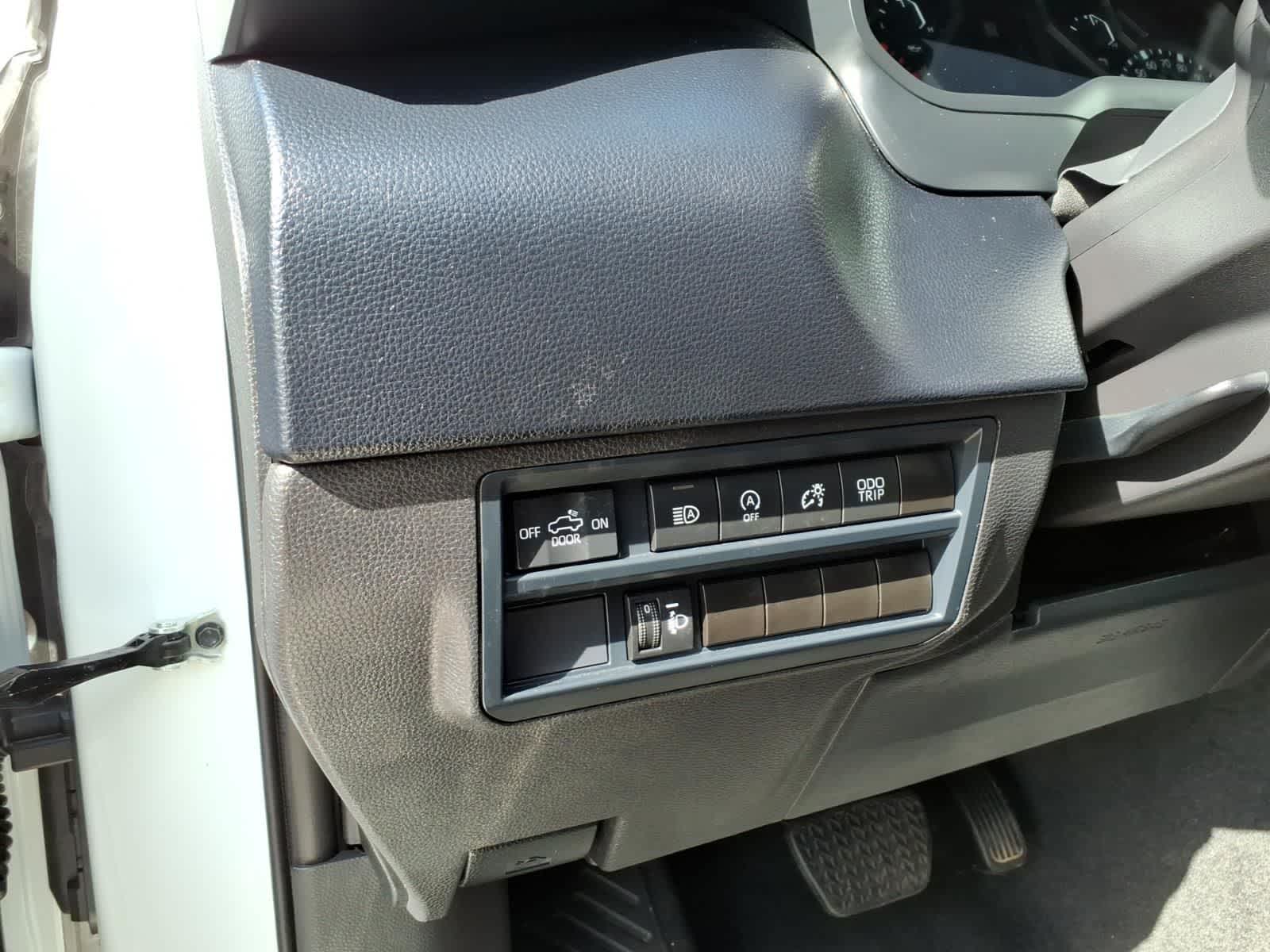 Thumbnail: 2025 Toyota Tundra - 13